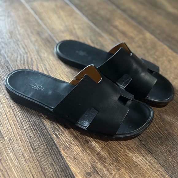 Hermes Izmir H black sandal 10 quick shipping